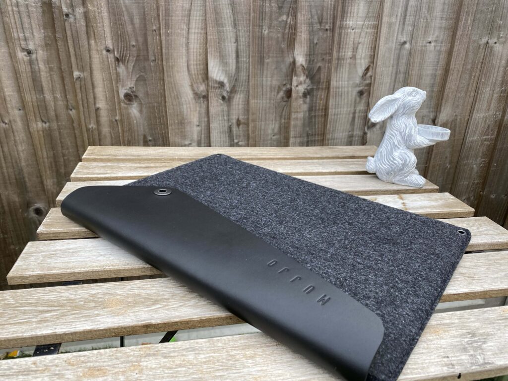 Mujjo 16 inch MacBook Pro Sleeve Review Lloyd Coombes