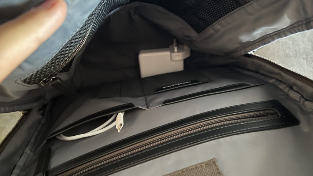 Troubadour Apex Backpack internal pockets